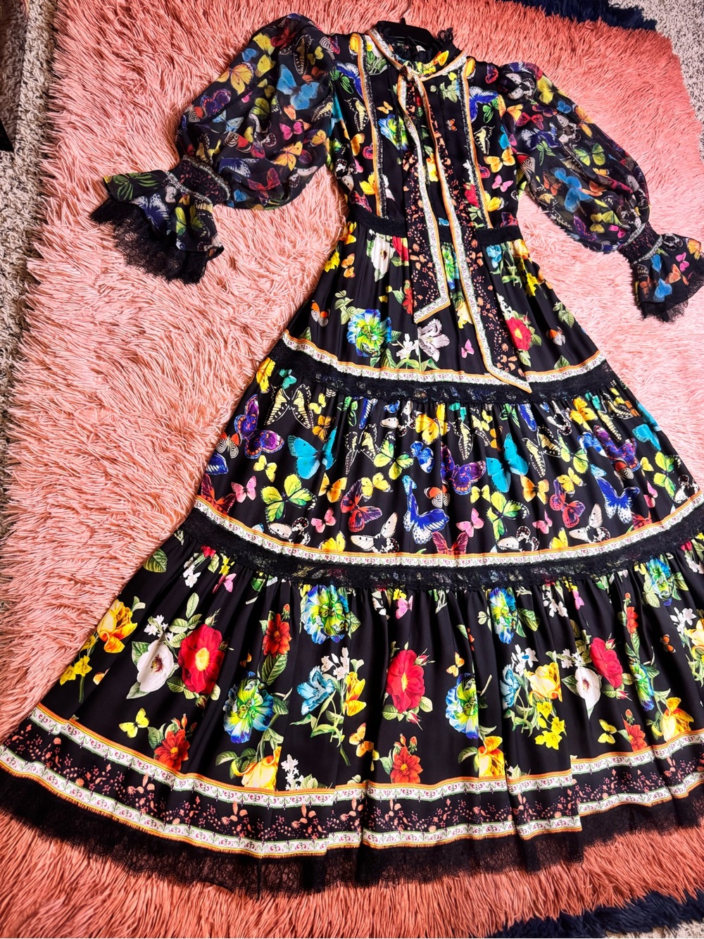 Alice + Olivia Camreigh Printed Blouson Sleeve Maxi Dress. Size 8 - Picture 8 of 17